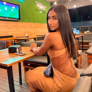 monique-em-salvador_06_11_2025